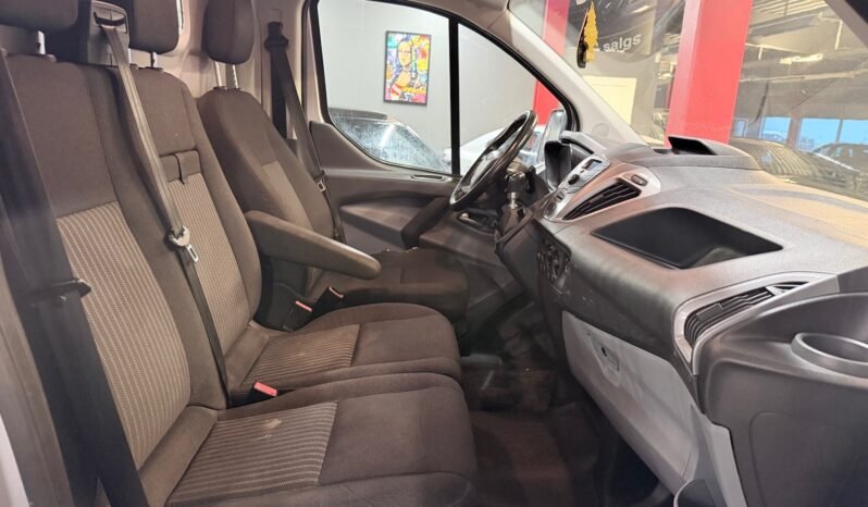 
								Ford Transit Custom 2.0 TDCI 170 ch – Version longue – Attelage crochet full									