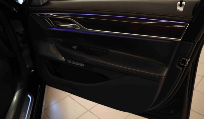 
								BMW 740Le xDrive 371 ch | HUD | ACC | Soft Close | Panoramique | Massage | Harman Kardon | Night Vision full									