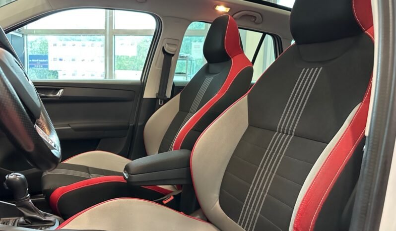 
								Škoda Fabia III Monte Carlo 1.2 TSI 110 ch DSG full									