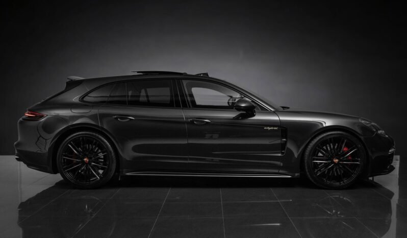
								Porsche Panamera 4 E-Hybrid SportDesign, 462 ch, ACC, Bose, Toit panoramique, Fermeture assistée, Échappement sport full									