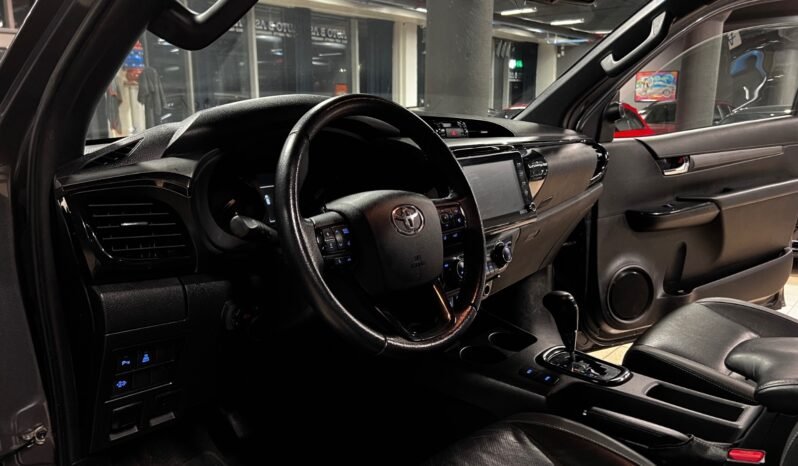 
								Toyota Hilux 2.8D – 204 ch – 4WD – Arctic Trucks – Barre LED 1000 m full									