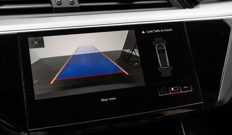 
								Audi e-tron 55 quattro Black Optics – ACC, Caméra, Cuir, Climatisation, Norvégien, Attelage full									