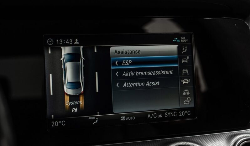 
								Mercedes-Benz E 300 e Berline Hybride Rechargeable 320 ch / Caméra / Éclairage d’ambiance / Pack Nuit / Jantes alliage / Automatique full									