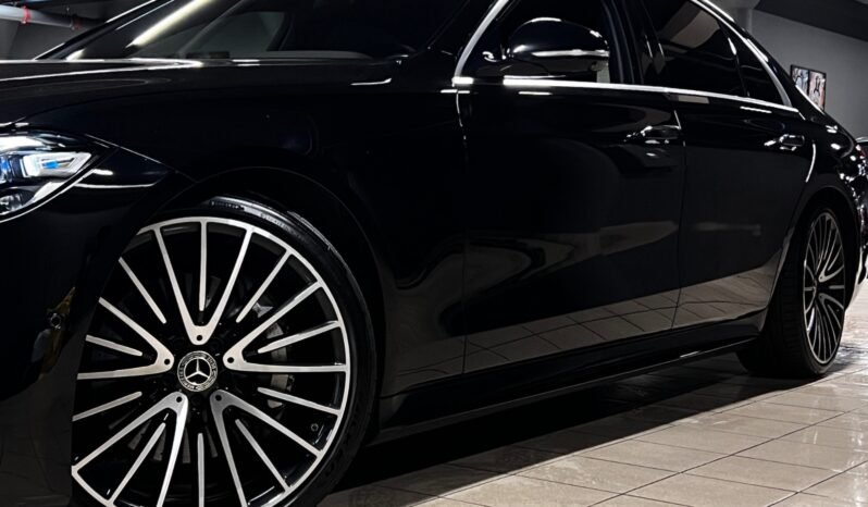
								Mercedes-Benz S 350 d 4MATIC – 4 roues directrices – Massage – Très bien équipé full									