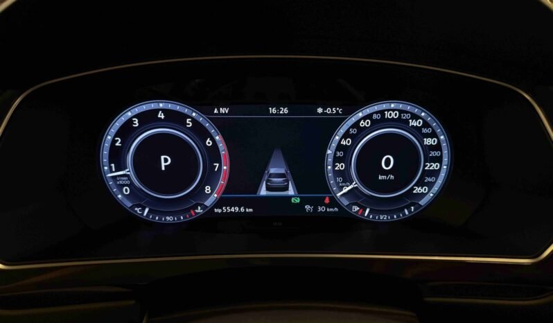 
								Volkswagen Tiguan 1.4 TSI 150 ch 4MOTION DSG | Cuir | Mémoire | Crochet | Webasto | Caméra | Navigation full									