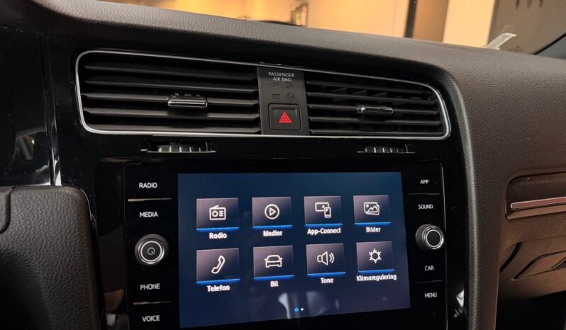 
								Volkswagen Golf VII GTE 1.4 TSI – HYBRIDE – DSG – CAMÉRA – CARPLAY – WEBASTO full									