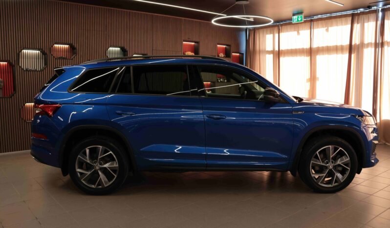 
								Škoda Kodiaq Sportline 2.0 TDI 200 ch 4×4 DSG | 7 Places | ACC | Crochet | Mémoire | KESSY | Webasto full									