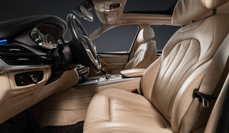 
								BMW X5 xDrive40e iPerformance M Sport | xDrive | HUD | ACC | Harman Kardon | Pano | Cuir | Caméra | Navi full									