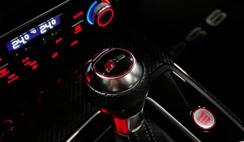 
								Audi RS6 Avant 4.0 TFSI quattro – 560 ch – 2x Carbone – Milltek – Night Vision – Matrix – B&O – Pano – Soft Close full									