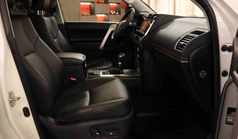 
								Toyota Land Cruiser GX 2.8 D-4D 204 ch | 4×4 | Black Pack | Suspension pneumatique | JBL | ACC | 360° | Garantie 10 ans full									