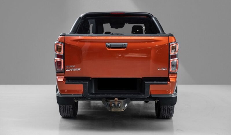 
								Isuzu D-Max 1.9 Double Cab Black Edition de 2021 full									