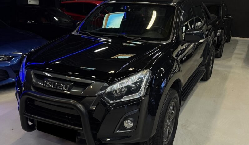 
								Isuzu D-Max Black Edition 1.9 Diesel de 163 ch, année 2018 full									