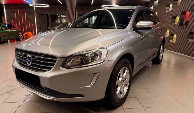 
								Volvo XC60 D4 AWD Summum | Cuir | ACC | Chauffage | Crochet | Mémoire | Navigation full									