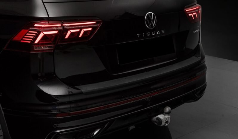 
								Volkswagen Tiguan eHybrid 245 ch R-Line, Caméra 360°, ACC, Matrix LED, Attelage, Norvégien full									