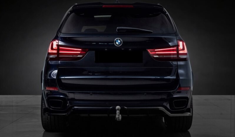 
								BMW X5 xDrive40e M-Sport — 2017 full									