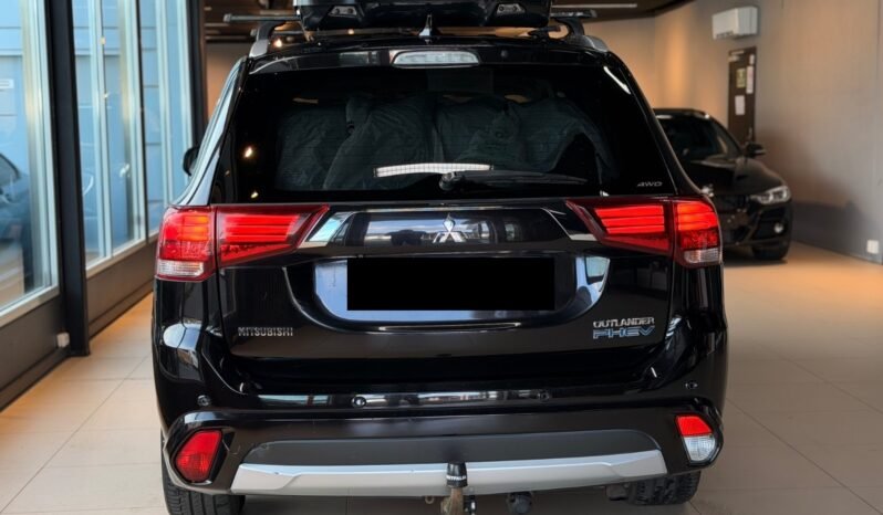 
								Mitsubishi Outlander Instyle PHEV – 360°, Caméra, Cuir, Support H, Boîte à ski full									