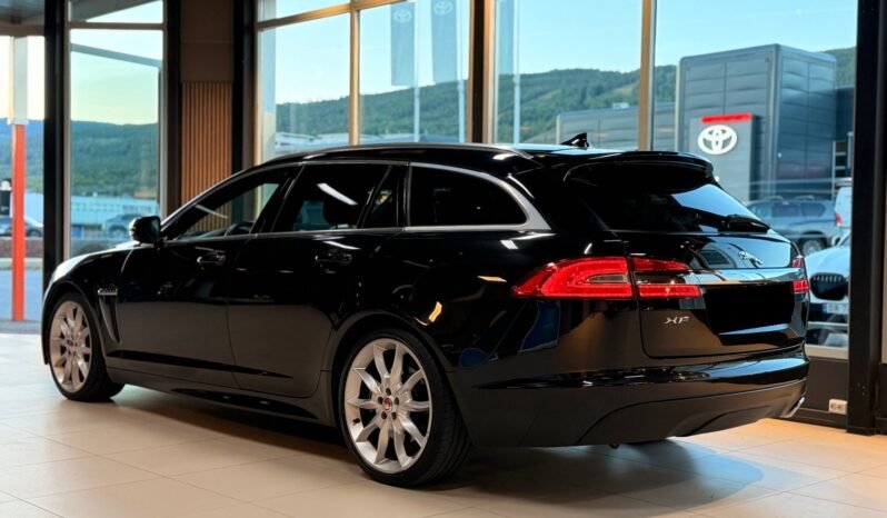 
								Jaguar XF 2.2D 200 ch Sportbrake Premium Luxury Aero, Cuir, Aero full									
