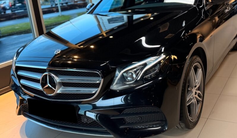 
								Mercedes-Benz E 350 e 2x AMG — 299 ch — 2018 full									