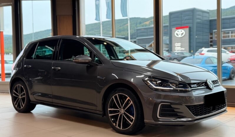 
								Volkswagen Golf VII GTE 1.4 TSI – HYBRIDE – DSG – CAMÉRA – CARPLAY – WEBASTO full									