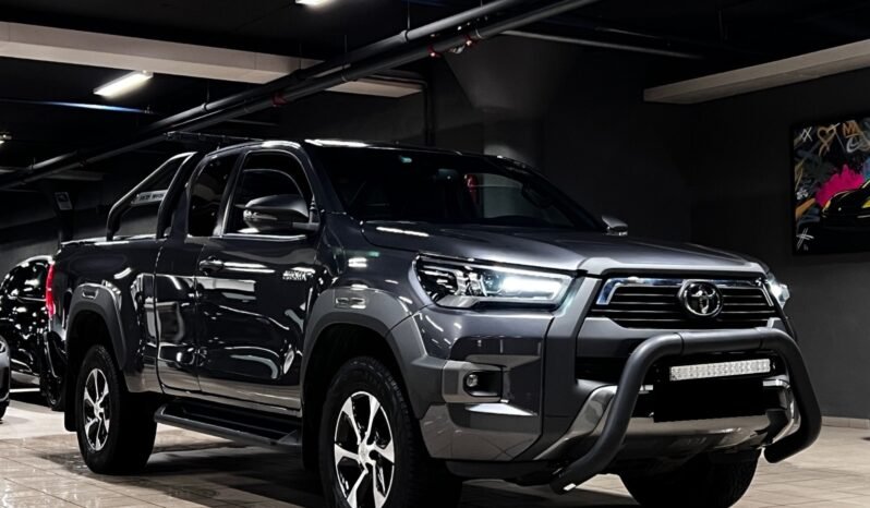 
								Toyota Hilux 2.8D – 204 ch – 4WD – Arctic Trucks – Barre LED 1000 m full									