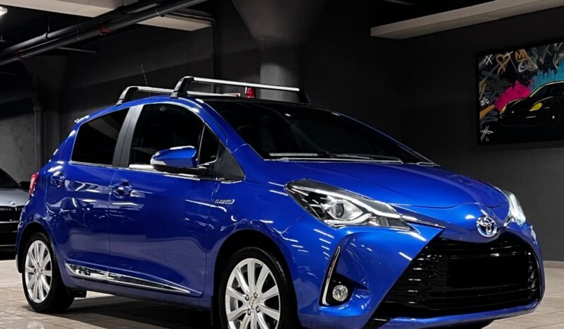 
								Toyota Yaris Pano – Navi – Régulateur – Caméra arrière – Anglaise full									