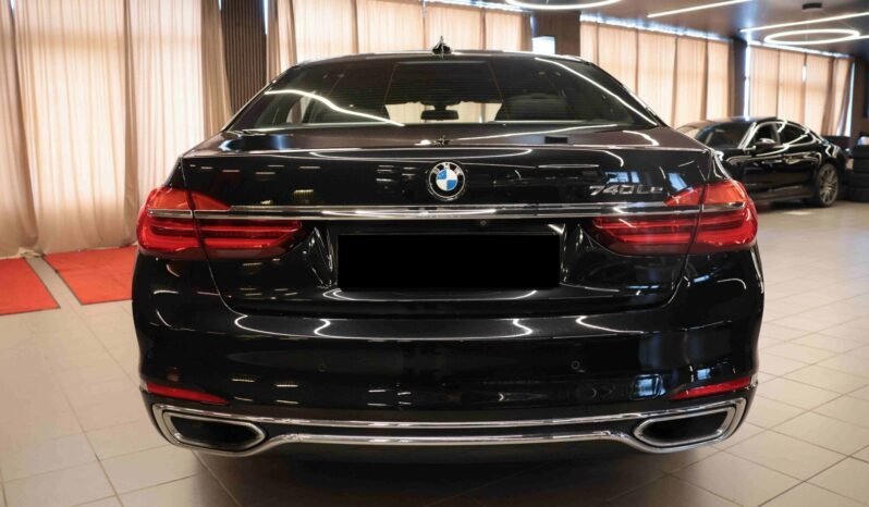 
								BMW 740Le xDrive 371 ch | HUD | ACC | Soft Close | Panoramique | Massage | Harman Kardon | Night Vision full									