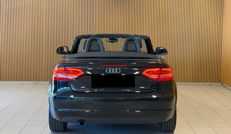 
								Audi A3 Cabriolet 1.6 TDI 105 ch | Manuelle | Noir full									