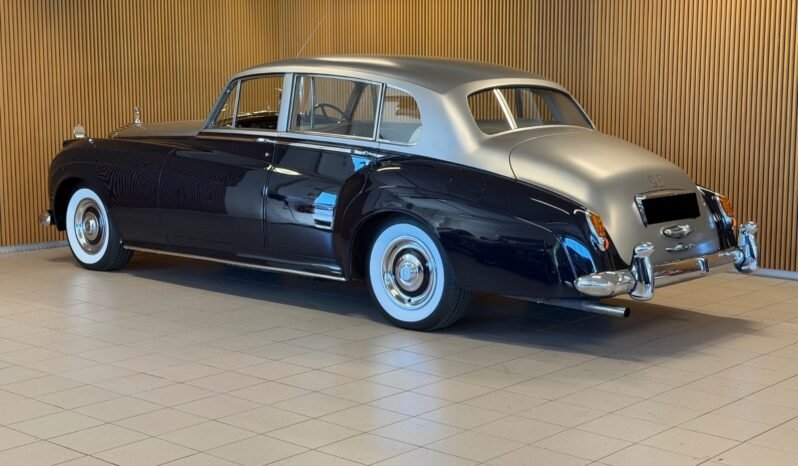 
								Rolls-Royce Silver Cloud I Long Wheelbase — 1959 full									