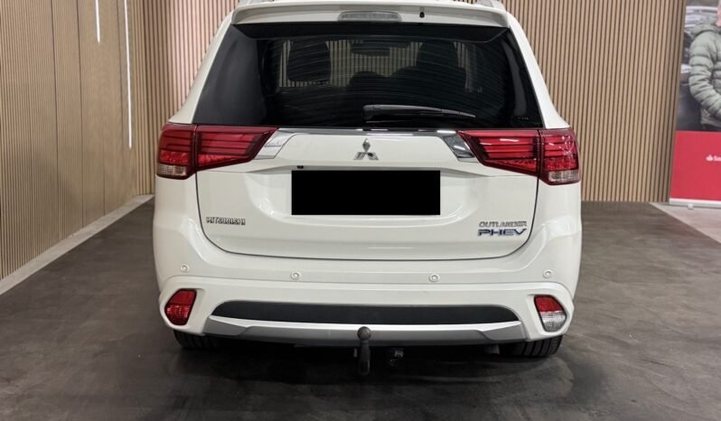 
								Mitsubishi Outlander PHEV INSTYLE+ 4×4 full									