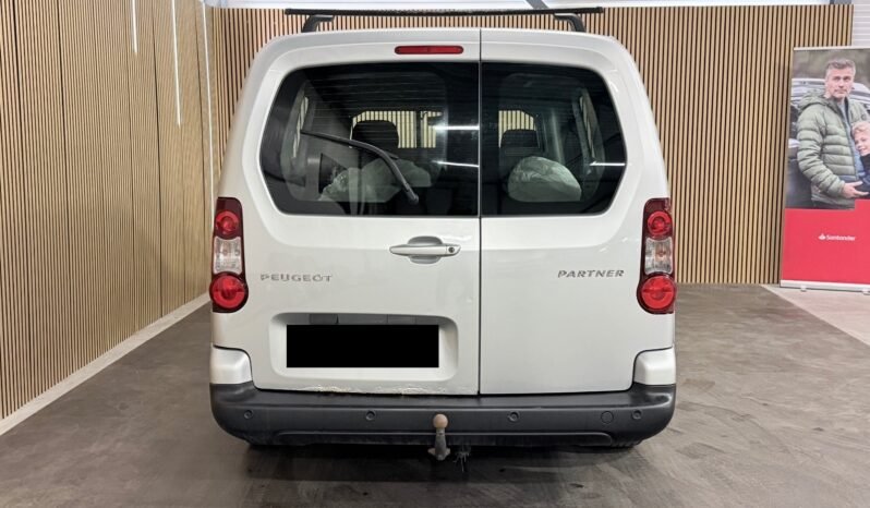 
								Peugeot Partner 1.6 D 100 CV – AUTOMATIQUE – LONGUE – CROCHET full									