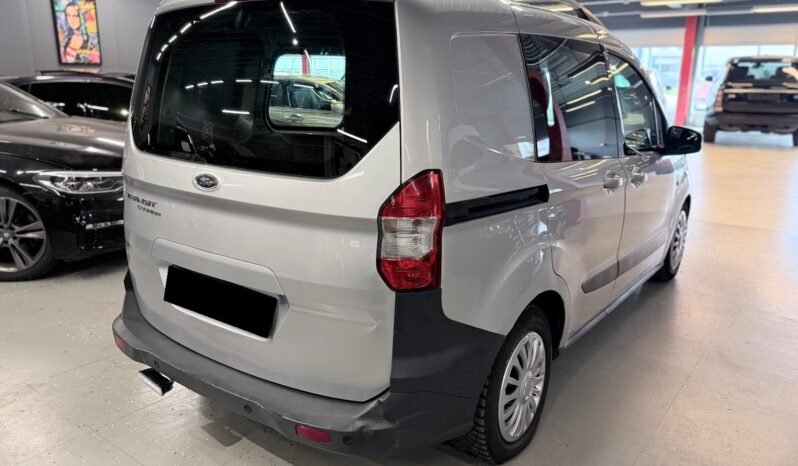 
								Ford Transit Courier 1.6 TDCi 95 ch 2015, avec boîte manuelle full									