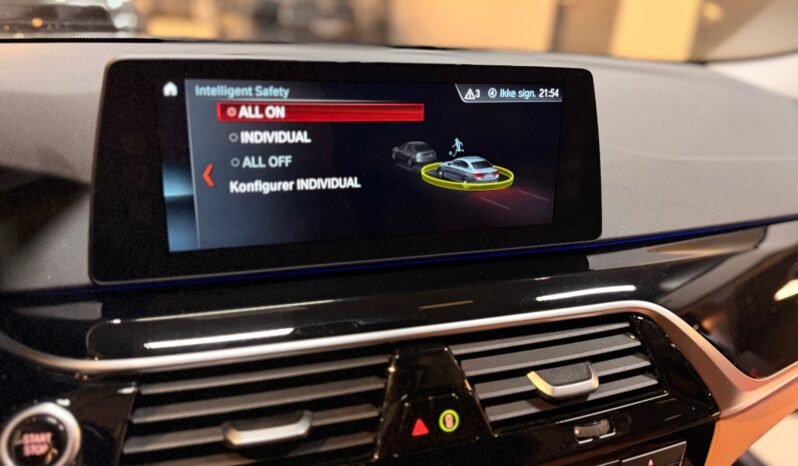 
								BMW 530e SPORT LINE – 360° – HARMAN KARDON – CUIR – TOIT OUVRANT – DIRECTION ARRIÈRE full									