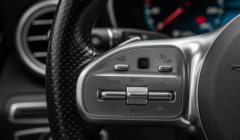 
								Mercedes-Benz C 300 2x AMG, 360°, Distronic, Burmester, Cuir, Toit panoramique, Pack Nuit full									