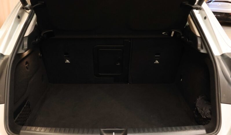 
								Mercedes-Benz GLA 220 4MATIC | 184 ch | LED | Caméra de recul | DAB | Navigation | Keyless | Crochet d’attelage full									