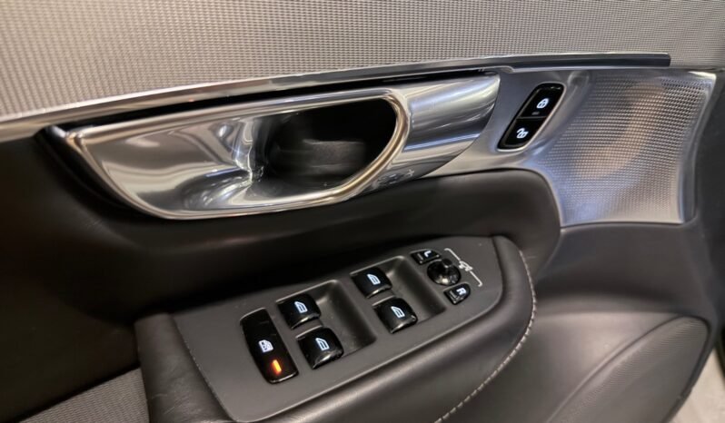 
								Volvo XC90 D4 AWD 2016 190 ch full									