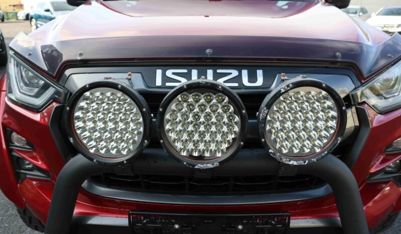 
								ISUZU D-MAX AT35 4×4 — 163 CH full									
