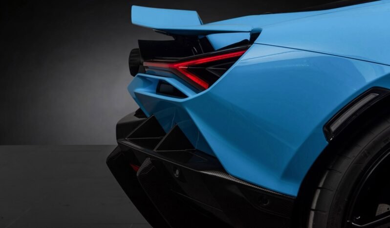 
								Lamborghini Revuelto 6.5 V12 1 015 ch – Blu Cepheus, Ad Personam, Full Carbon, Norvégien full									