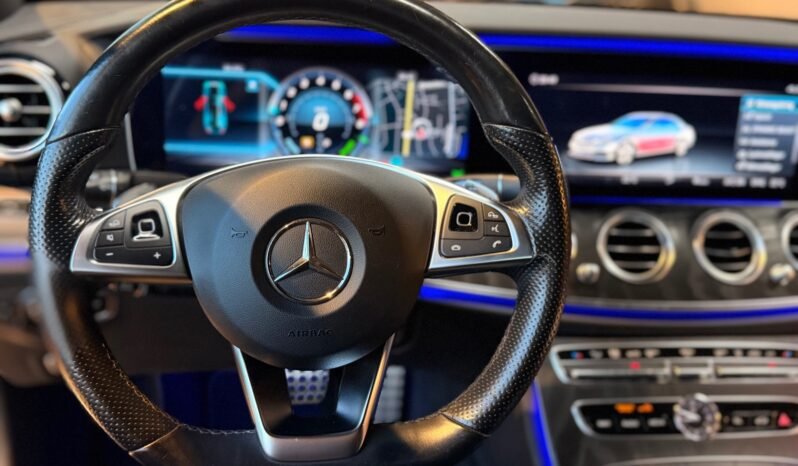
								Mercedes-Benz E 350 e 2x AMG — 299 ch — 2018 full									