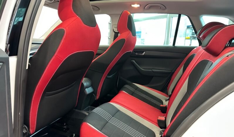
								Škoda Fabia III Monte Carlo 1.2 TSI 110 ch DSG full									