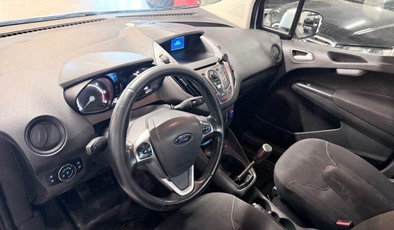 
								Ford Transit Courier 1.6 TDCi 95 ch 2015, avec boîte manuelle full									