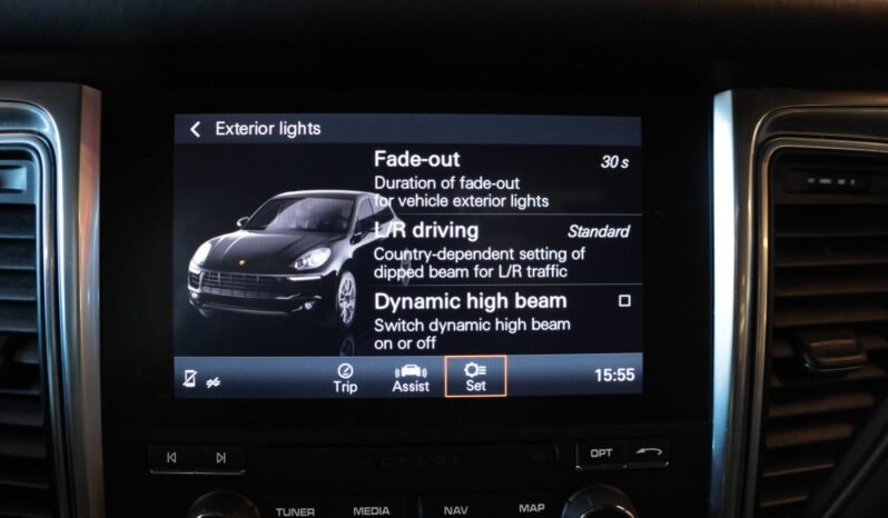
								Porsche Macan S Diesel 3.0 V6 258 ch | Cuir | BOSE | Pano | Navi | ACC | Mémoire | Webasto full									