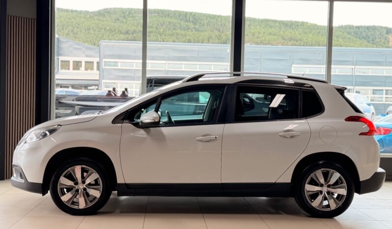 
								Peugeot 2008 1.2 PureTech 110 ch – Automatique, DAB, Toit panoramique, LED full									