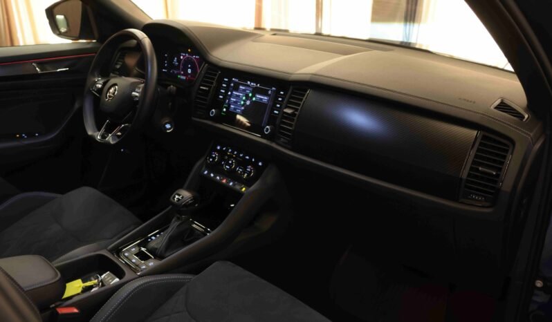 
								Škoda Kodiaq Sportline 2.0 TDI 200 ch 4×4 DSG | 7 Places | ACC | Crochet | Mémoire | KESSY | Webasto full									