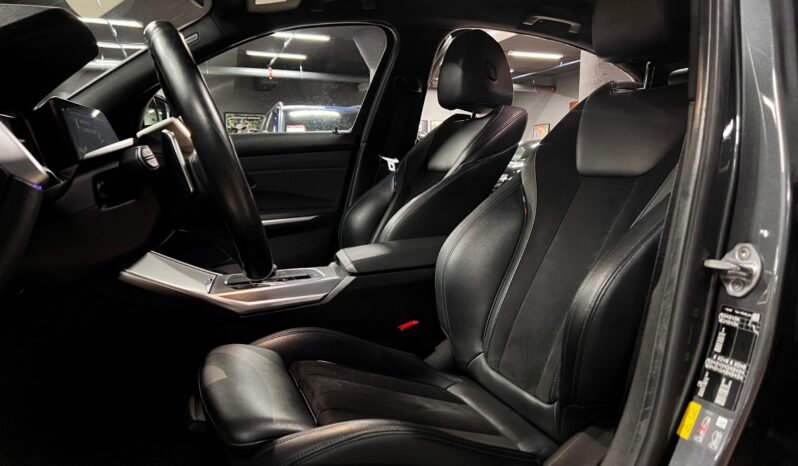 
								BMW 330e M Sport — 2020 full									