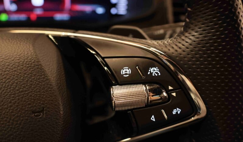 
								Škoda Kodiaq Sportline 2.0 TDI 200 ch 4×4 DSG | 7 Places | ACC | Crochet | Mémoire | KESSY | Webasto full									