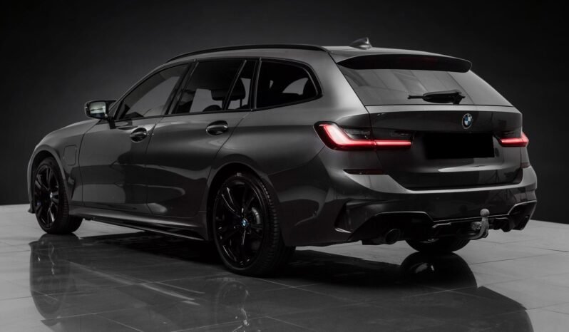 
								BMW 330e xDrive M Sport – Caméra, Toit panoramique, Shadowline, Support H full									