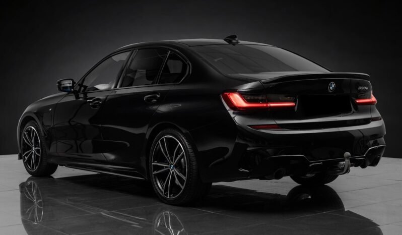 
								BMW 330e Berline xDrive M Sport – 296 ch – Hybride Rechargeable – ACC – HUD – Commande gestuelle – Cuir Vernasca – Laser – Fixation en H full									