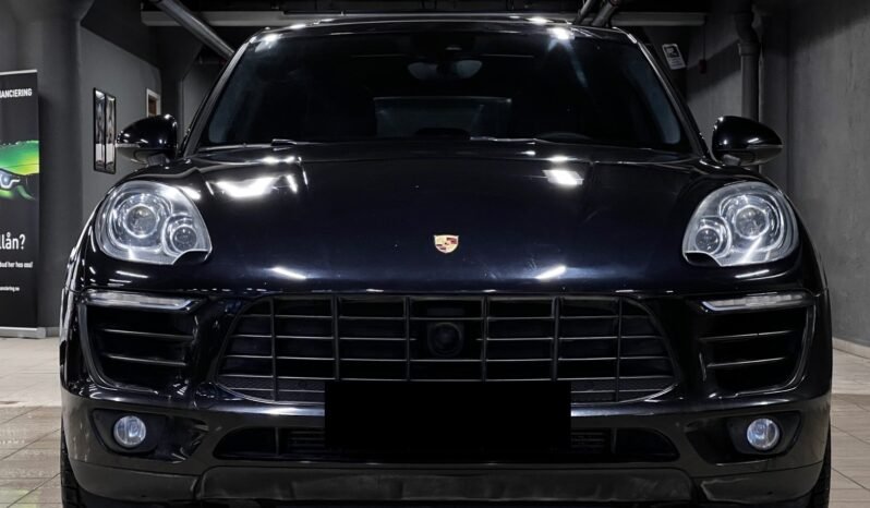 
								Porsche Macan S 211 ch – PASM – ACC – PANO – BOSE – WEBASTO – ATTELAGE full									