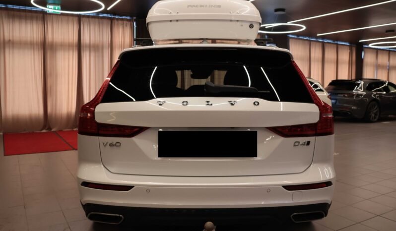 
								Volvo V60 Cross Country D4 190 ch AWD | Momentum | Automatique | Navigation | DAB+ | Chauffage | Crochet | Coffre de toit full									
