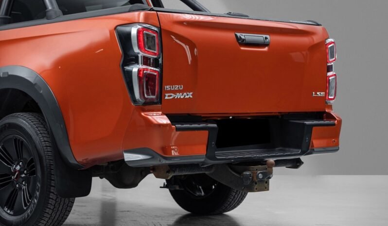
								Isuzu D-Max 1.9 Double Cab Black Edition de 2021 full									